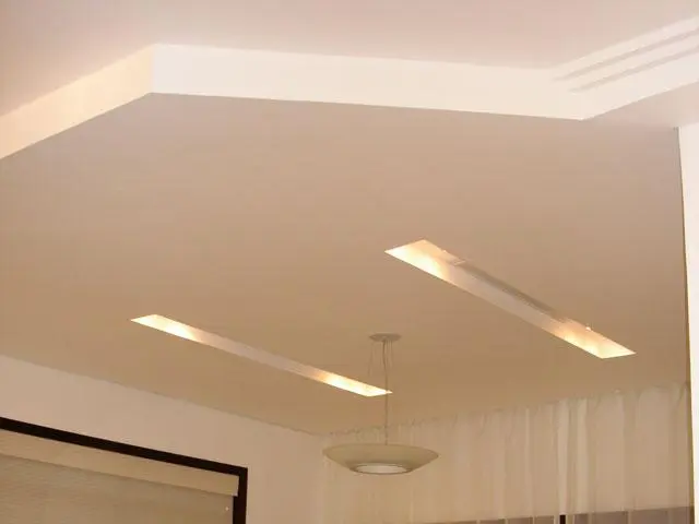 Divisão de ambientes com drywall e vidro