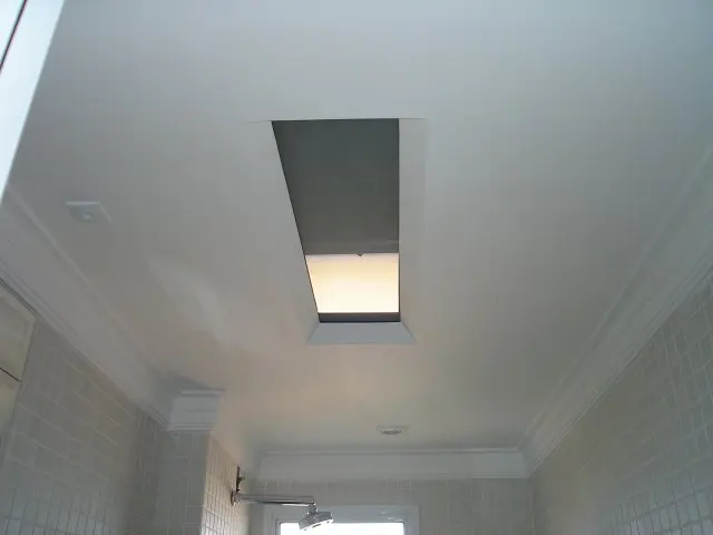 Sanca invertida com iluminação em fita LED